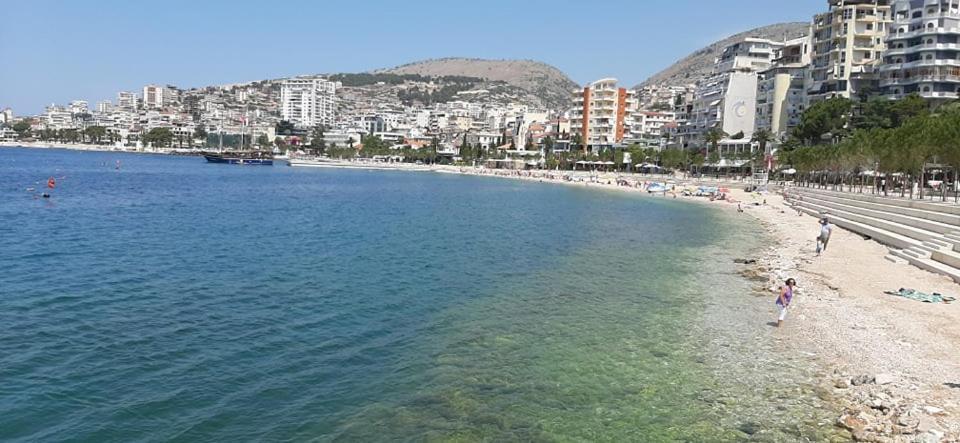 Coastline Apartments Sarandë Esterno foto
